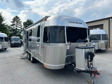 Photo 1 for 2025 Airstream Flying Cloud