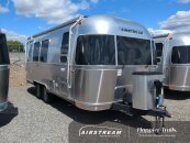New 2025 Airstream Flying Cloud