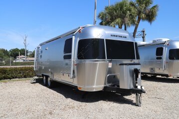 New 2025 Airstream Globetrotter
