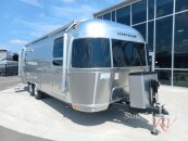 New 2025 Airstream Globetrotter