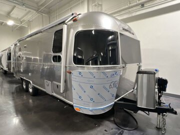 New 2025 Airstream Globetrotter
