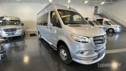 Photo 1 for New 2025 Airstream Interstate