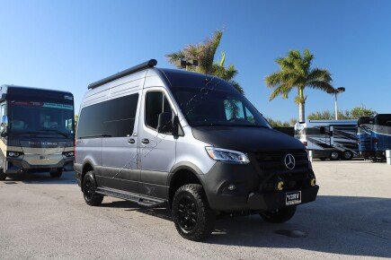 Photo 1 for New 2025 Airstream Interstate