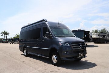 2025 Airstream Interstate