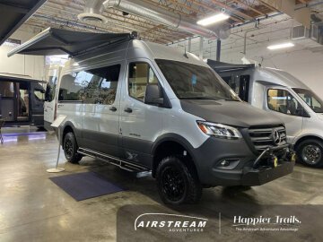 New 2025 Airstream Interstate