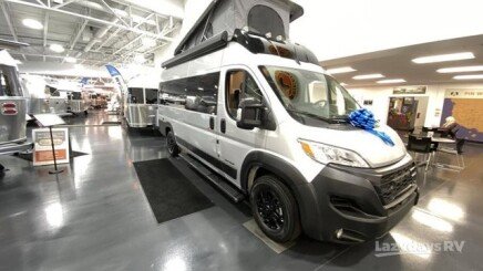 Photo 1 for New 2025 Airstream Rangeline