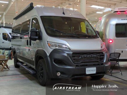 Photo 1 for New 2025 Airstream Rangeline