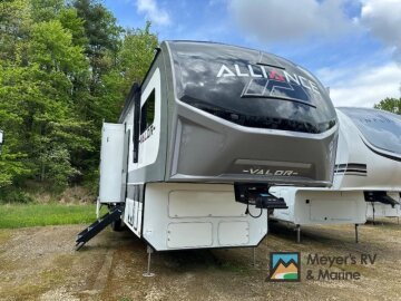 New 2025 Alliance Valor 40V13