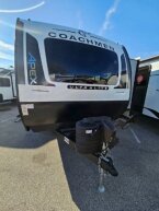Thumbnail Photo 2 for New 2025 Coachmen Apex