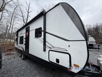 New 2025 Coachmen Apex 256BHS