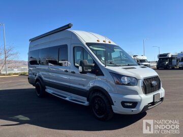 New 2025 Coachmen Beyond