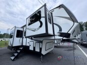 New 2025 Coachmen Brookstone