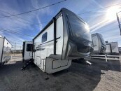 New 2025 Coachmen Brookstone