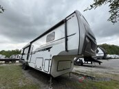 New 2025 Coachmen Brookstone