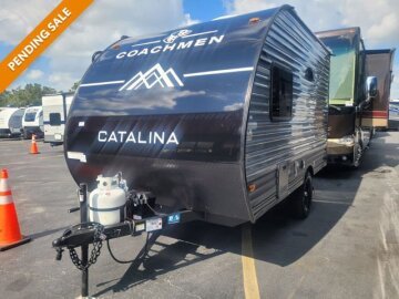 New 2025 Coachmen Catalina