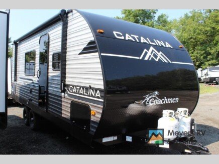 Photo 1 for New 2025 Coachmen Catalina