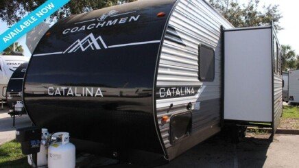 Photo 1 for New 2025 Coachmen Catalina 261BHS