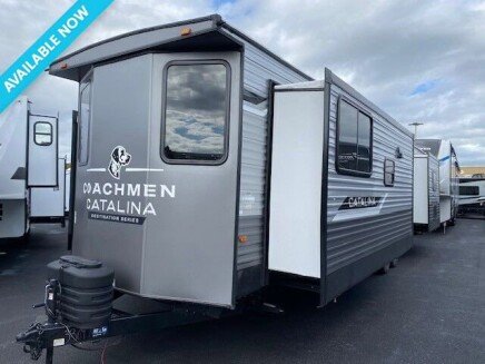 Photo 1 for New 2025 Coachmen Catalina 39MKTS