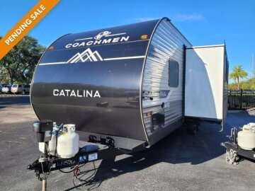 New 2025 Coachmen Catalina 261BHS