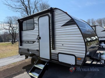 New 2025 Coachmen Catalina