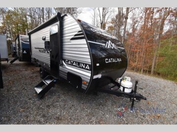 New 2025 Coachmen Catalina