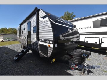 New 2025 Coachmen Catalina 29THS
