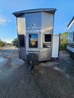 Thumbnail Photo 4 for New 2025 Coachmen Catalina