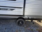 Thumbnail Photo 5 for New 2025 Coachmen Catalina 184BHS