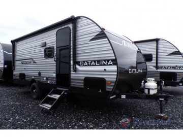 New 2025 Coachmen Catalina
