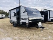 New 2025 Coachmen Catalina