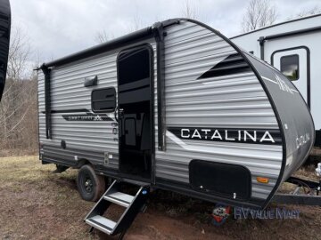 New 2025 Coachmen Catalina