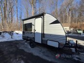New 2025 Coachmen Catalina