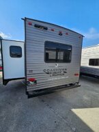 Thumbnail Photo 3 for New 2025 Coachmen Catalina 231MKS