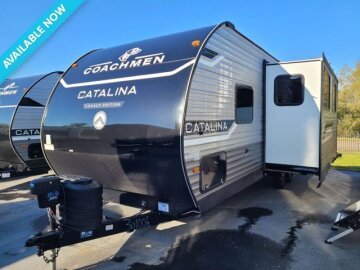 New 2025 Coachmen Catalina Legacy Edition 243RBS