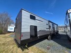 Thumbnail Photo 4 for New 2025 Coachmen Catalina