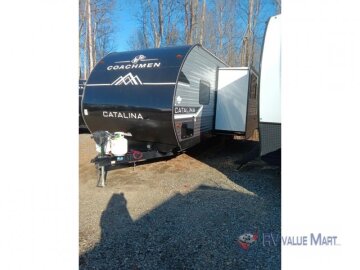 New 2025 Coachmen Catalina 261BHS