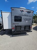 Thumbnail Photo 3 for New 2025 Coachmen Catalina Legacy Edition 323BHDSCK