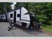 New 2025 Coachmen Catalina