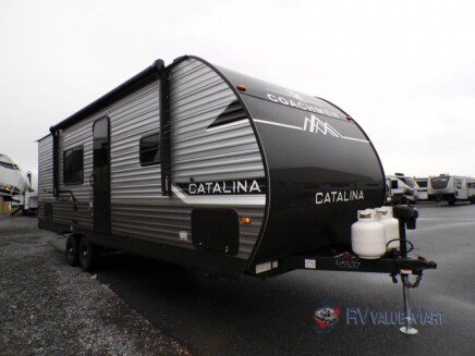 Photo 1 for New 2025 Coachmen Catalina 261BH