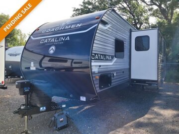 New 2025 Coachmen Catalina 263BHSCK