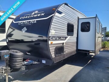 New 2025 Coachmen Catalina