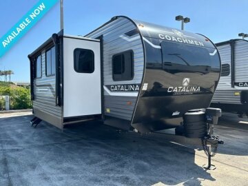 New 2025 Coachmen Catalina
