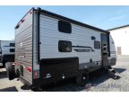 Thumbnail Photo 3 for New 2025 Coachmen Catalina 184BHS