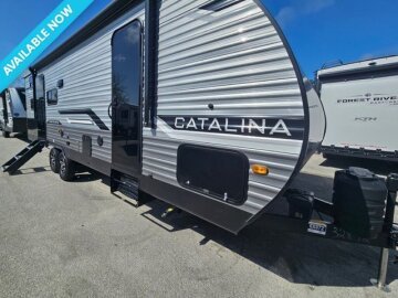 New 2025 Coachmen Catalina 263BHSCKLE
