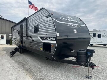 New 2025 Coachmen Catalina