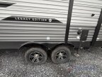 Thumbnail Photo 6 for New 2025 Coachmen Catalina 323BHDSCK