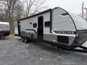 New 2025 Coachmen Catalina 323BHDSCK