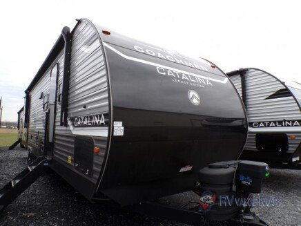 Photo 1 for New 2025 Coachmen Catalina 323BHDSCK