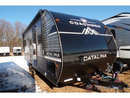 Photo 1 for New 2025 Coachmen Catalina
