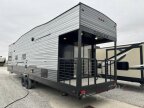 Thumbnail Photo 4 for New 2025 Coachmen Catalina